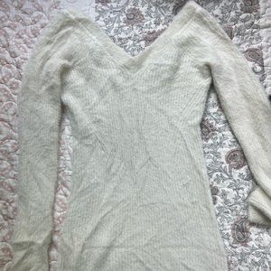 Cream colored sweater mini dress V neck ABERCROMBIE size small